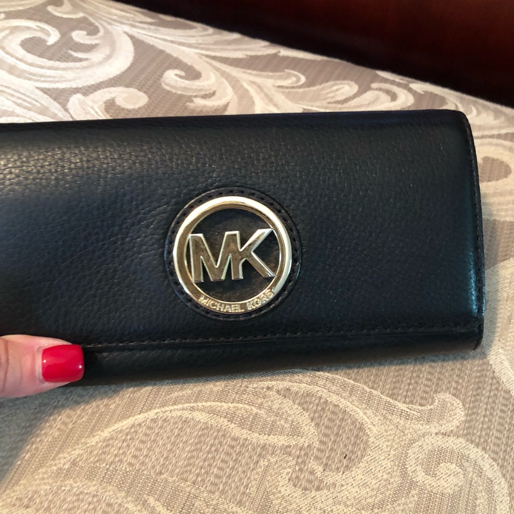 Michael KORS Black leather wallet
